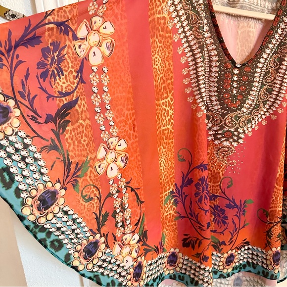 Semi sheer pink sequined poncho top - Picture 2 of 7